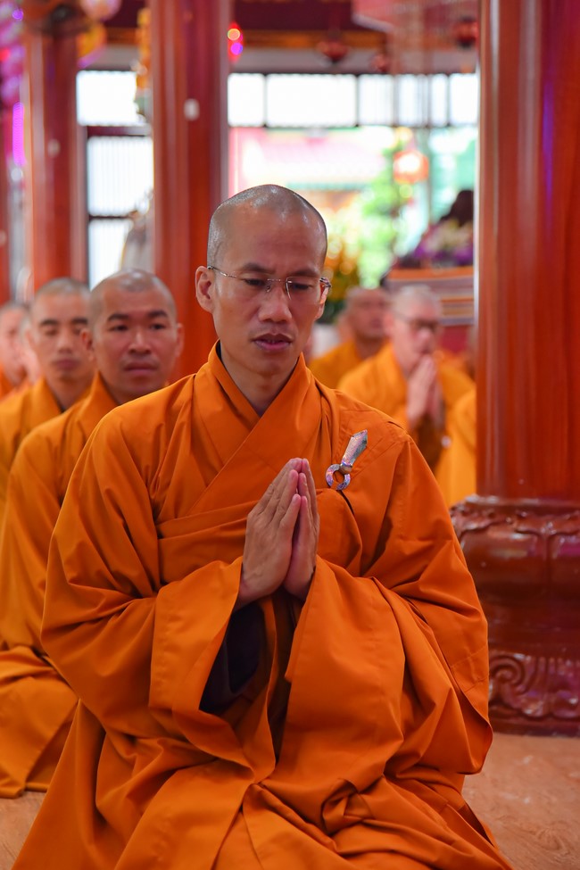 Holding Pravaranà Ceremony of the Director Board (DB) of Hoc Mon district's Vietnam Buddhist Sangha (VBS)