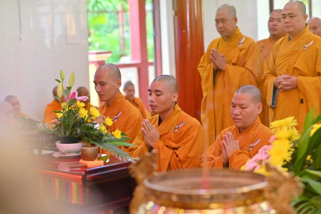 Holding Pravaranà Ceremony of the Director Board (DB) of Hoc Mon district's Vietnam Buddhist Sangha (VBS)