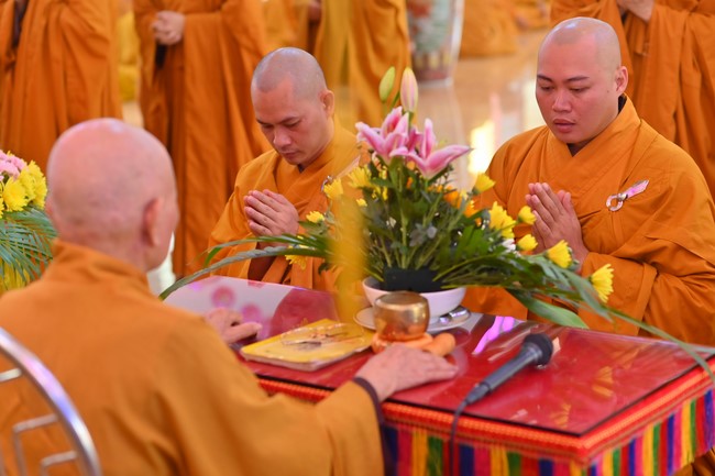 Holding Pravaranà Ceremony of the Director Board (DB) of Hoc Mon district's Vietnam Buddhist Sangha (VBS)