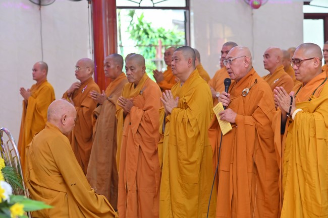 Holding Pravaranà Ceremony of the Director Board (DB) of Hoc Mon district's Vietnam Buddhist Sangha (VBS)