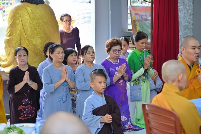 Holding Pravaranà Ceremony of the Director Board (DB) of Hoc Mon district's Vietnam Buddhist Sangha (VBS)