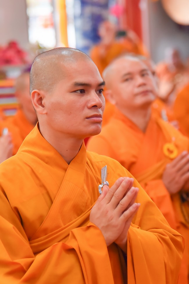 Holding Pravaranà Ceremony of the Director Board (DB) of Hoc Mon district's Vietnam Buddhist Sangha (VBS)