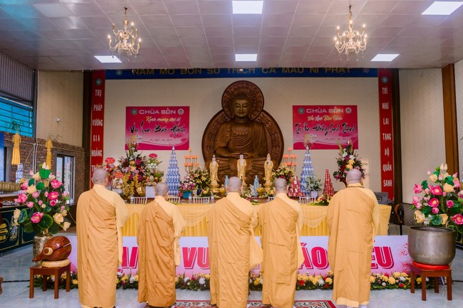 The Ullambana Great Ceremony 2023 at Tu Phap pagoda, Nghe An