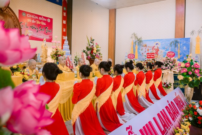 The Ullambana Great Ceremony 2023 at Tu Phap pagoda, Nghe An