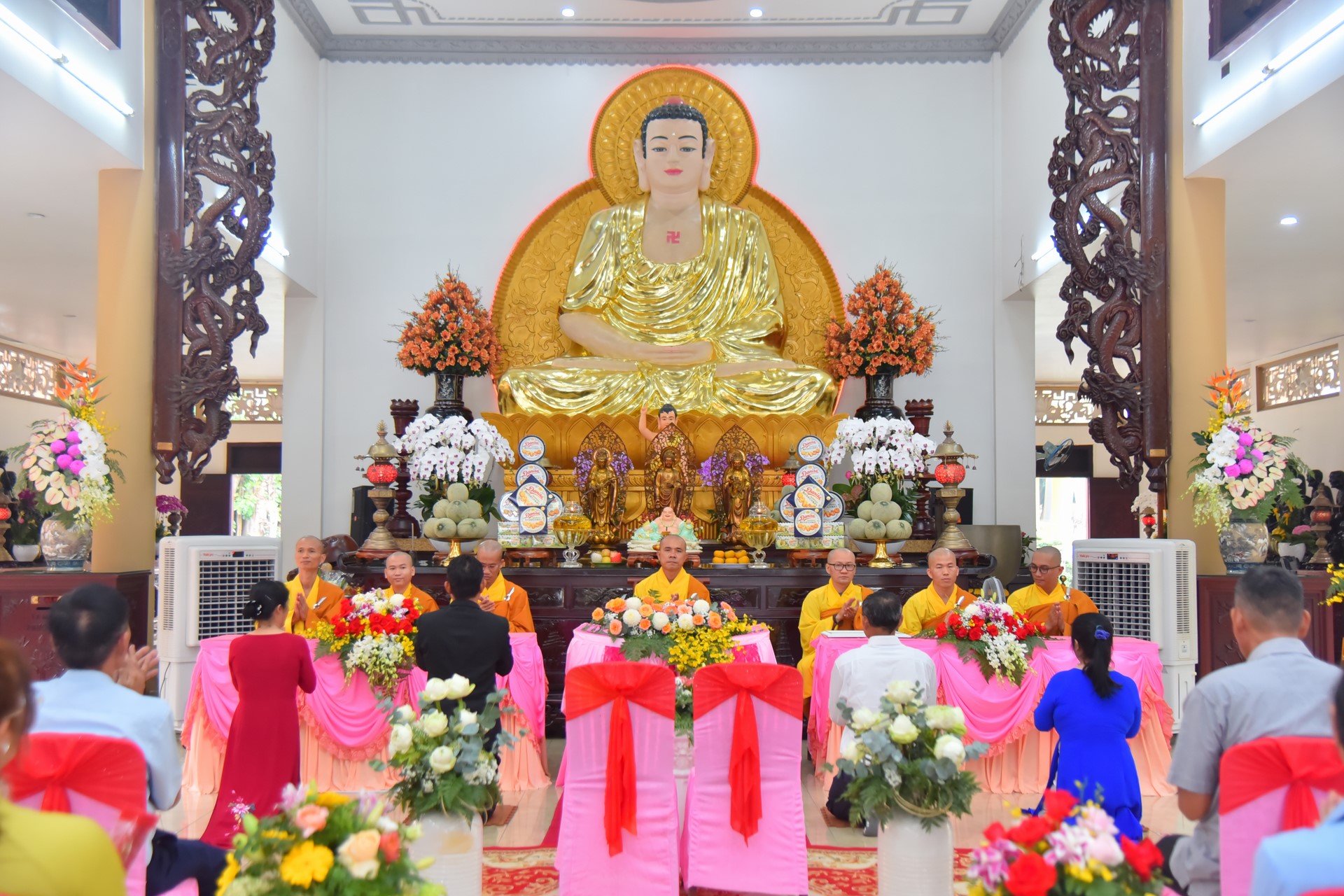 Wedding Ceremony at the pagoda