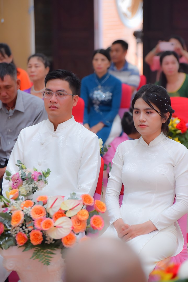 Wedding Ceremony at the pagoda