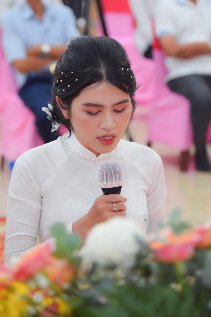 Wedding Ceremony at the pagoda