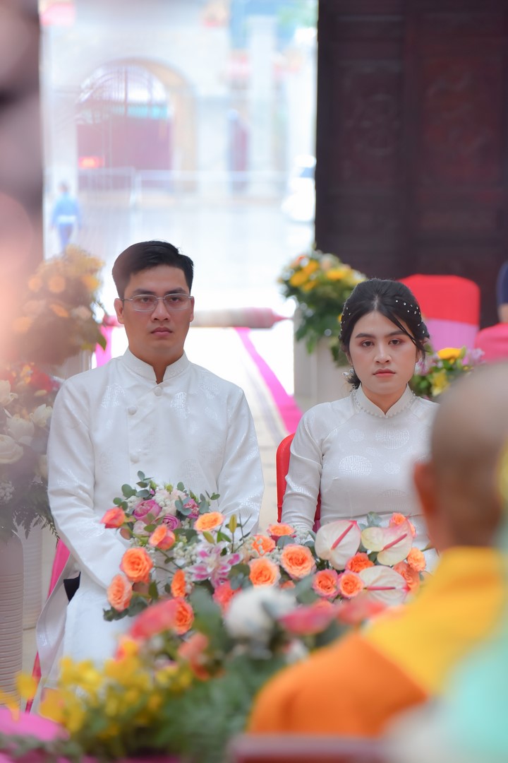 Wedding Ceremony at the pagoda