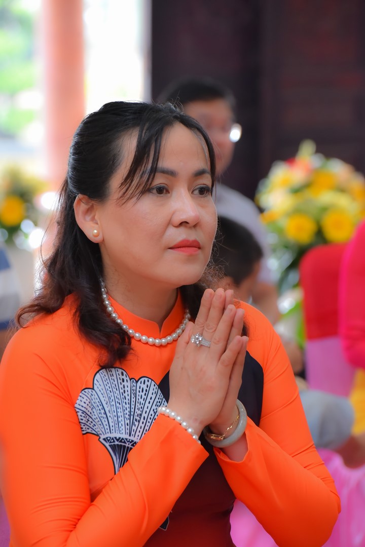 Wedding Ceremony at the pagoda