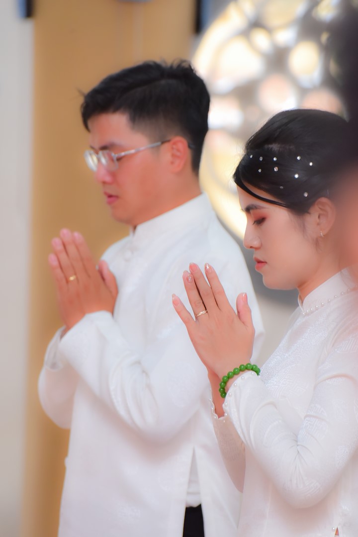 Wedding Ceremony at the pagoda