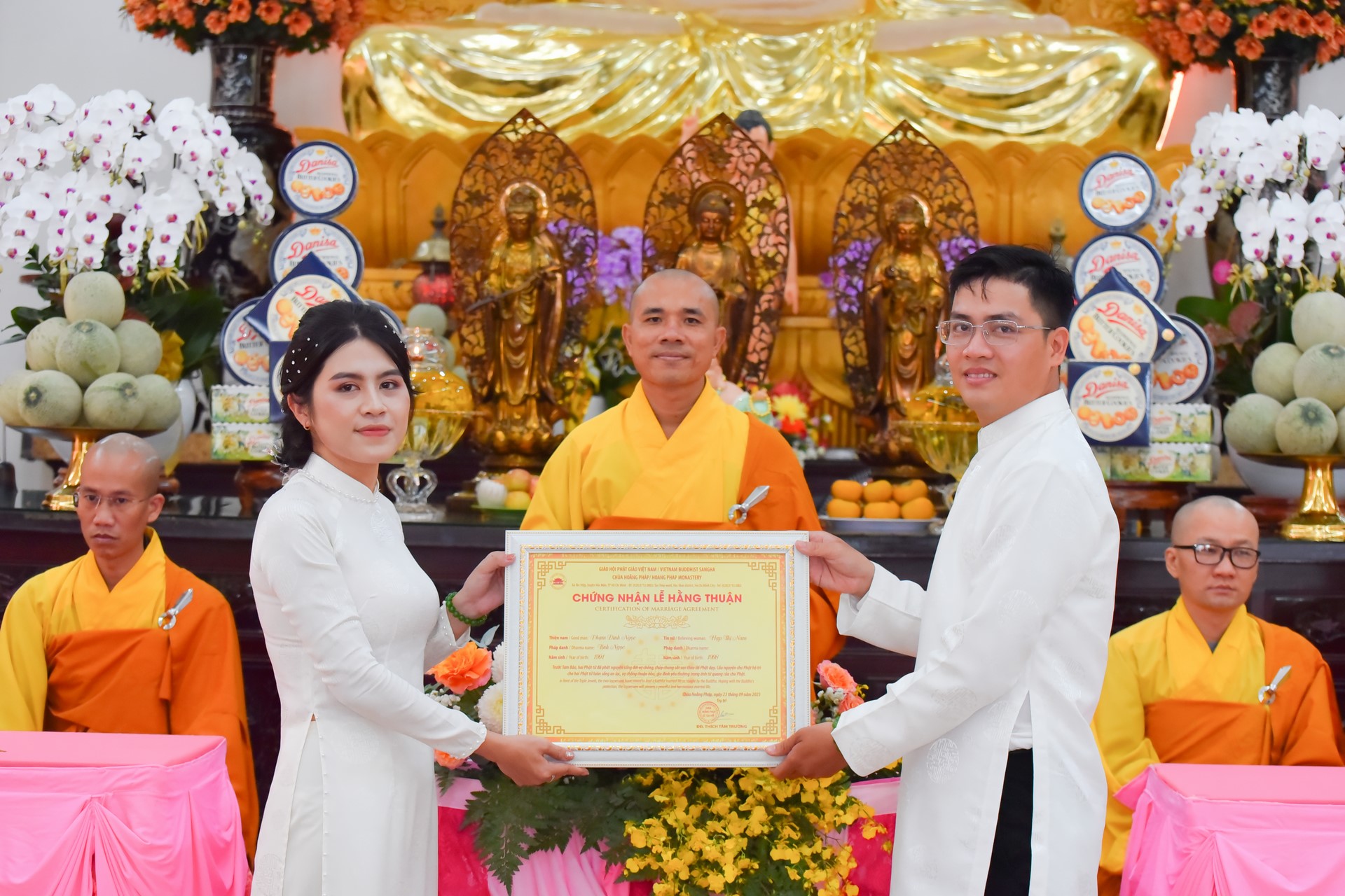 Wedding Ceremony at the pagoda