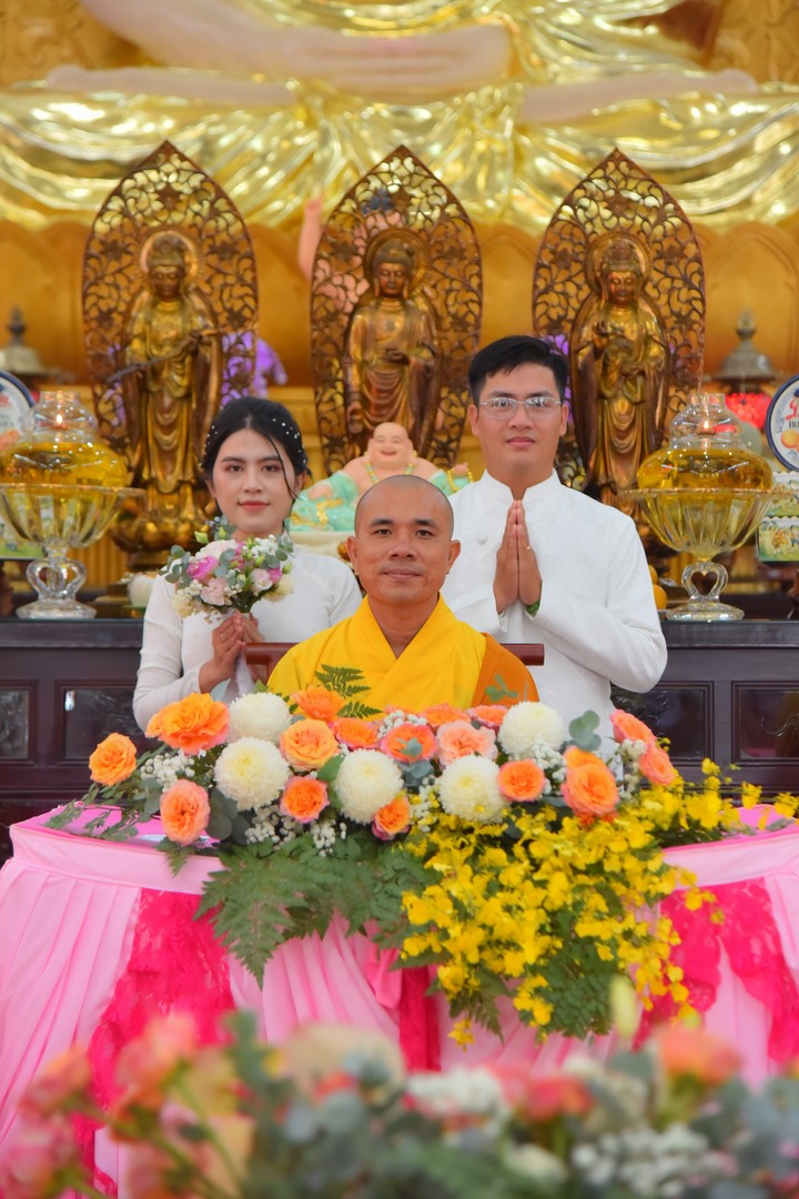 Wedding Ceremony at the pagoda