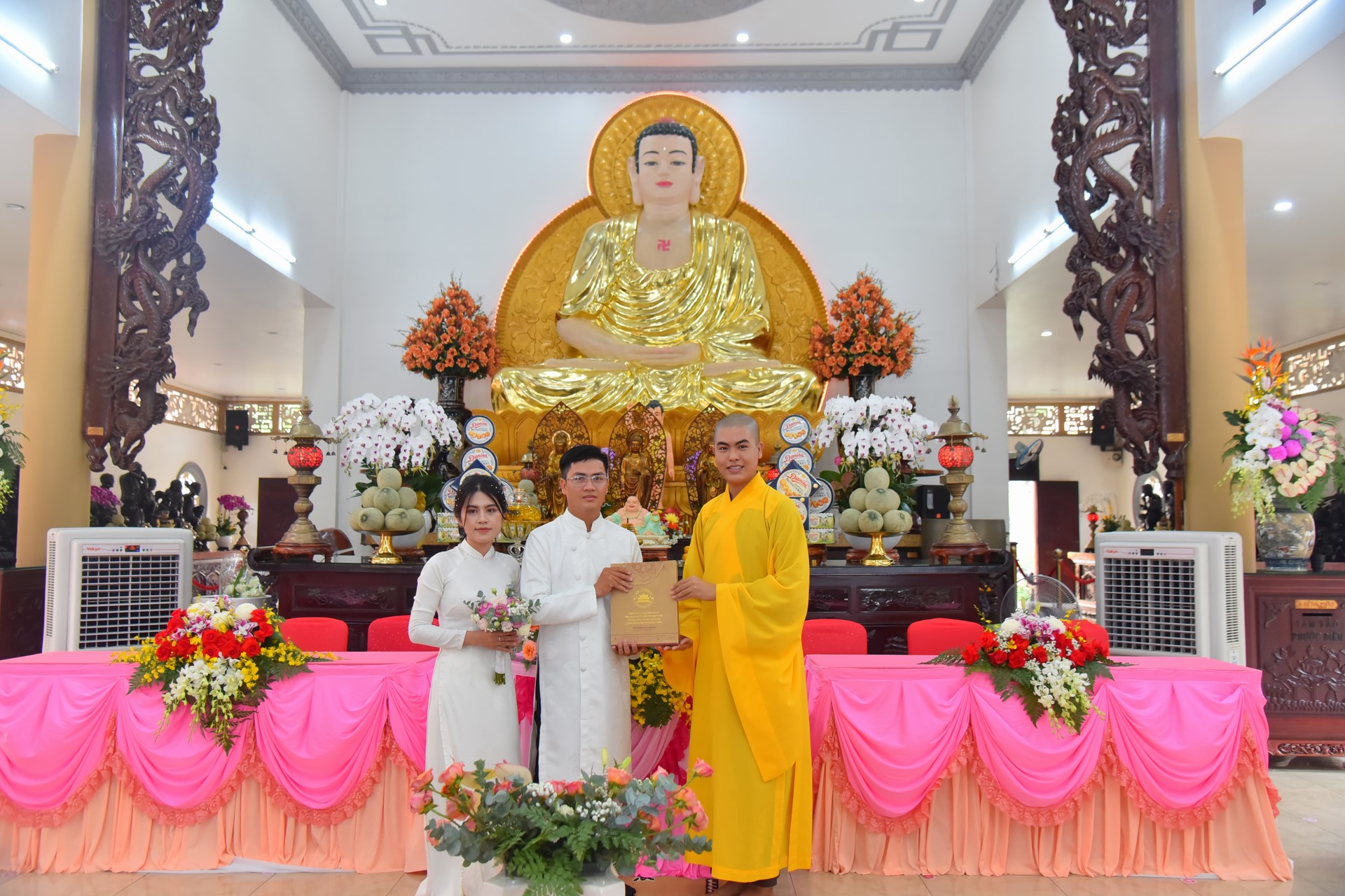 Wedding Ceremony at the pagoda