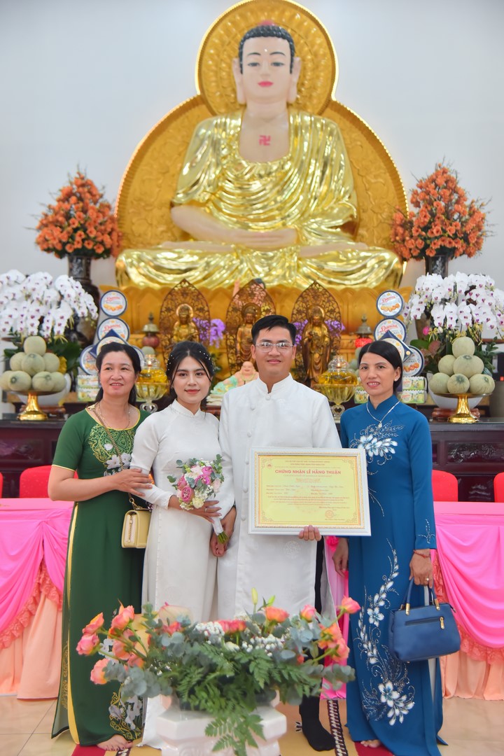 Wedding Ceremony at the pagoda