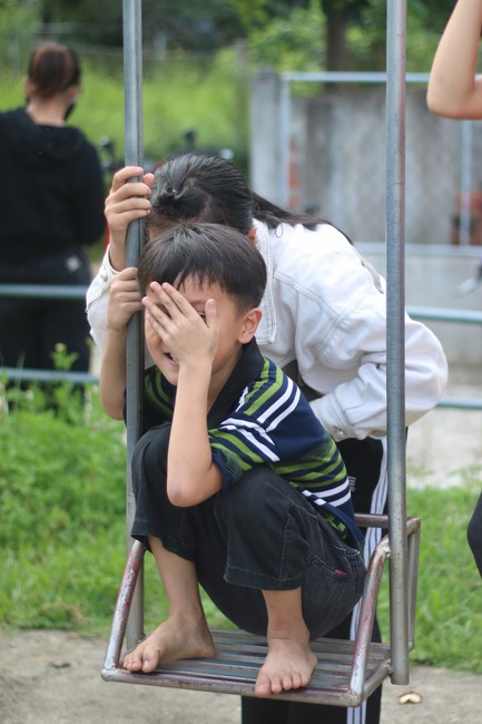 Enjoy the Full Moon Festival for Kids in Son Hong border area of Giai Lam Pagoda, Ha Tinh