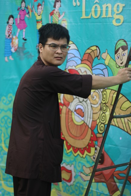 Enjoy the Full Moon Festival for Kids in Son Hong border area of Giai Lam Pagoda, Ha Tinh