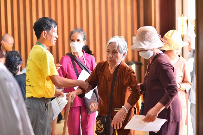 Community program Purification of body- mind, Guiding a healthy living method in accordance with the nature