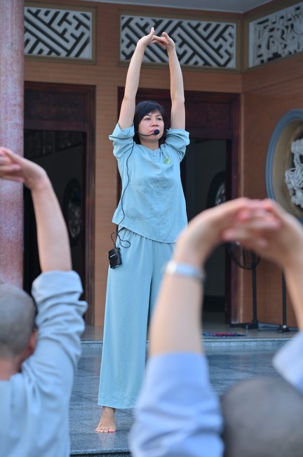 Community program Purification of body- mind, Guiding a healthy living method in accordance with the nature