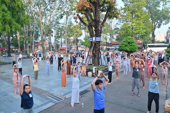 Community program Purification of body- mind, Guiding a healthy living method in accordance with the nature