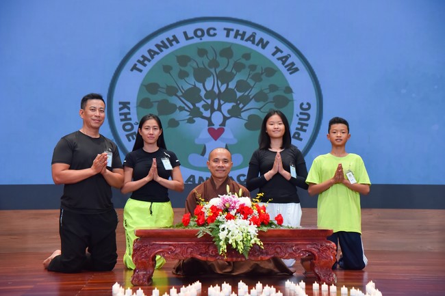 Community program Purification of body- mind, Guiding a healthy living method in accordance with the nature