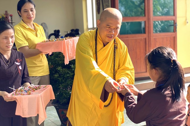 The 13th Lotus seeds Sowing Retreat at Dong Cao Pagoda, Thanh Hoa
