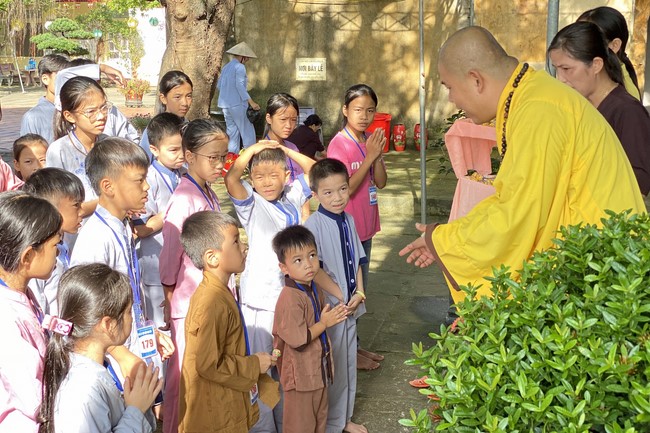 The 13th Lotus seeds Sowing Retreat at Dong Cao Pagoda, Thanh Hoa