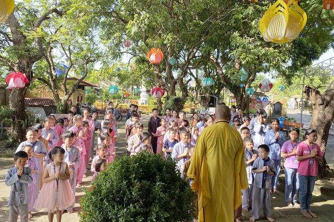 The 13th Lotus seeds Sowing Retreat at Dong Cao Pagoda, Thanh Hoa