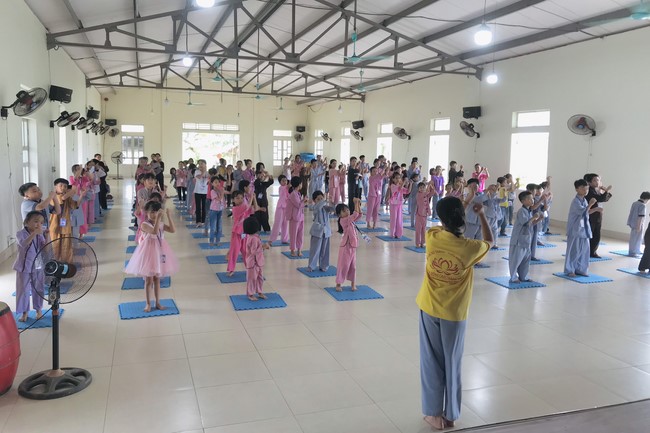 The 13th Lotus seeds Sowing Retreat at Dong Cao Pagoda, Thanh Hoa