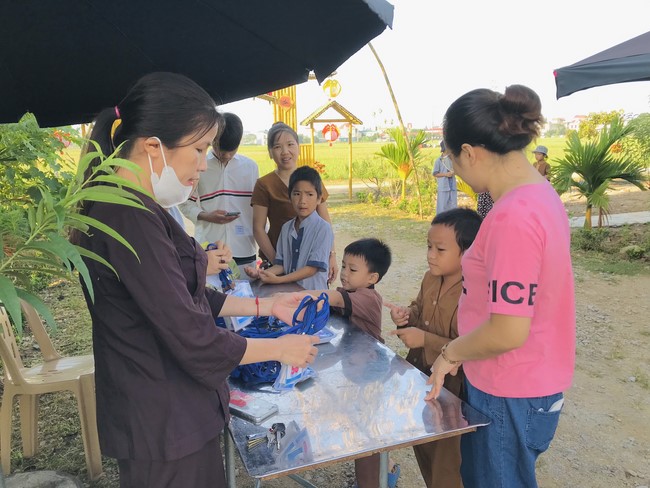 The 13th Lotus seeds Sowing Retreat at Dong Cao Pagoda, Thanh Hoa