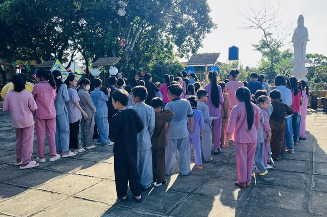 The 13th Lotus seeds Sowing Retreat at Dong Cao Pagoda, Thanh Hoa