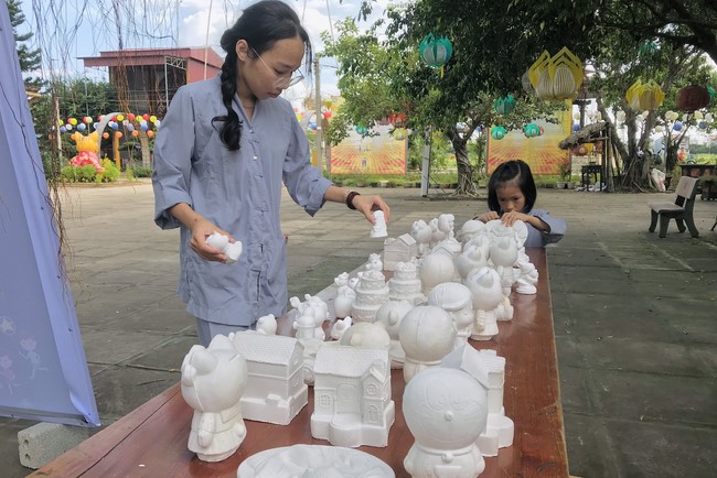 The 13th Lotus seeds Sowing Retreat at Dong Cao Pagoda, Thanh Hoa