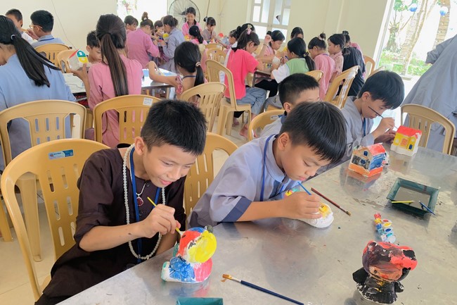 The 13th Lotus seeds Sowing Retreat at Dong Cao Pagoda, Thanh Hoa