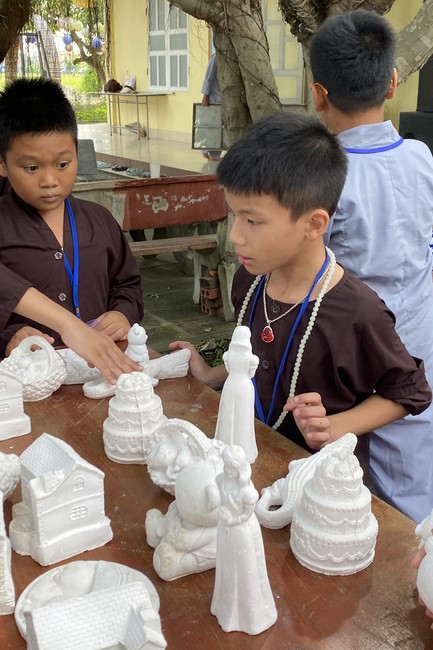 The 13th Lotus seeds Sowing Retreat at Dong Cao Pagoda, Thanh Hoa