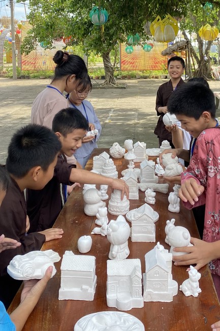 The 13th Lotus seeds Sowing Retreat at Dong Cao Pagoda, Thanh Hoa