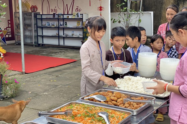 The 13th Lotus seeds Sowing Retreat at Dong Cao Pagoda, Thanh Hoa