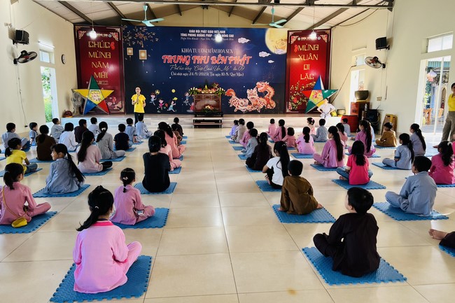 The 13th Lotus seeds Sowing Retreat at Dong Cao Pagoda, Thanh Hoa