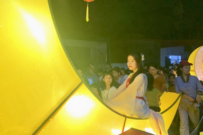 “Besides Buddha on Mid-Autumn Festival for Kids of Dong Cao Pagoda, Thanh Hoa