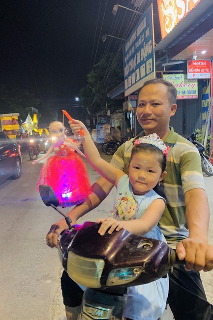 “Besides Buddha on Mid-Autumn Festival for Kids of Dong Cao Pagoda, Thanh Hoa