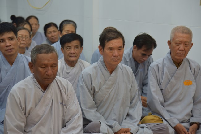 The 8th One-Day Retreat, and giving gifts on Mid-autumn Festival at Minh Chat ashram in Can Tho