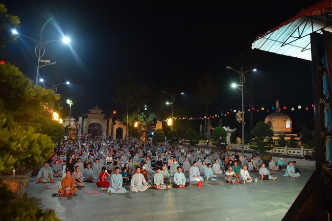 Repentance ceremony on August 14th, Year of the Cat