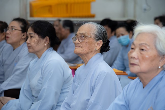 Repentance ceremony on August 14th, Year of the Cat