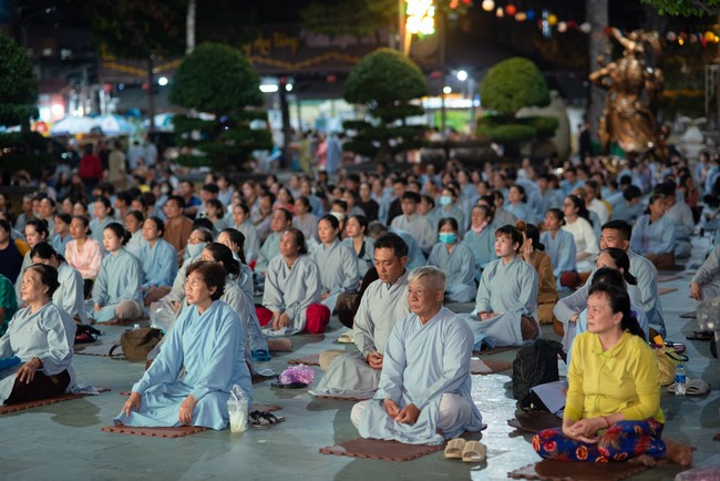 Repentance ceremony on August 14th, Year of the Cat