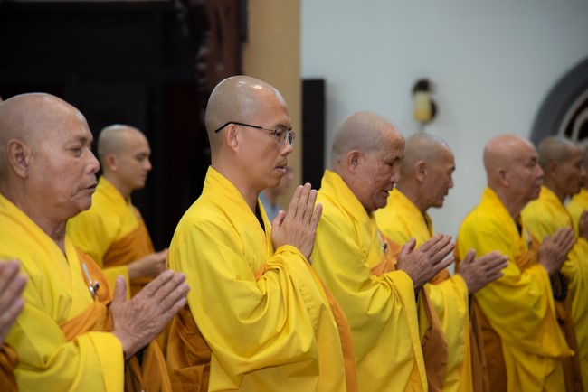 Repentance ceremony on August 14th, Year of the Cat