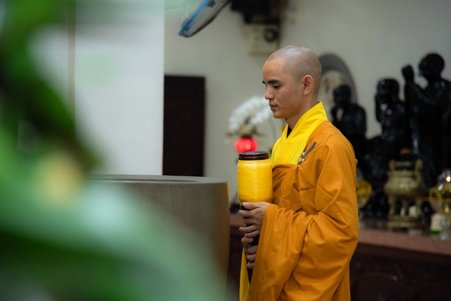 Repentance ceremony on August 14th, Year of the Cat