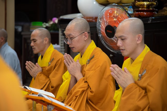 Repentance ceremony on August 14th, Year of the Cat