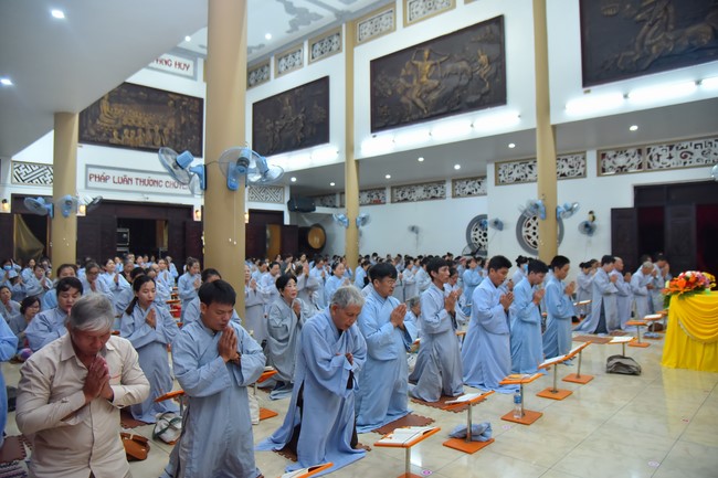 Repentance ceremony on August 14th, Year of the Cat