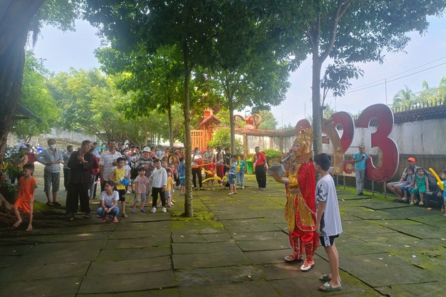 Nhat Phap pagoda - Dong Nai: Full moon Festival program for Kids