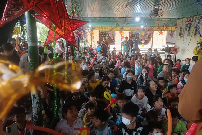 Nhat Phap pagoda - Dong Nai: Full moon Festival program for Kids