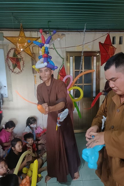 Nhat Phap pagoda - Dong Nai: Full moon Festival program for Kids