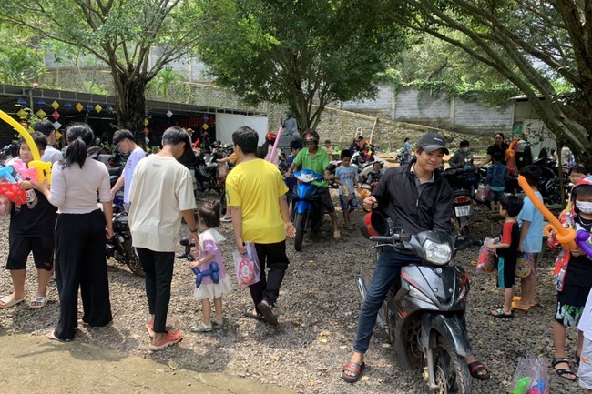 Nhat Phap pagoda - Dong Nai: Full moon Festival program for Kids